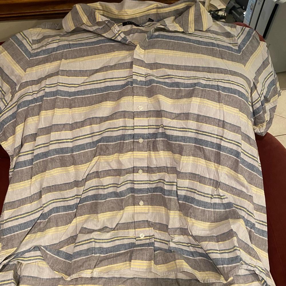 Mens Maybe 5 or 6 X